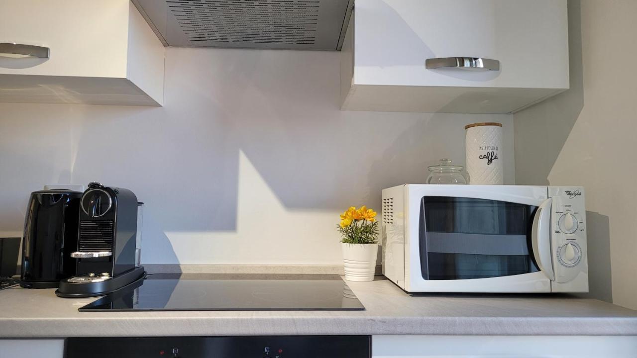 Milano City Apartments - Stylish House Free Wifi-Parking-Airport Zewnętrze zdjęcie