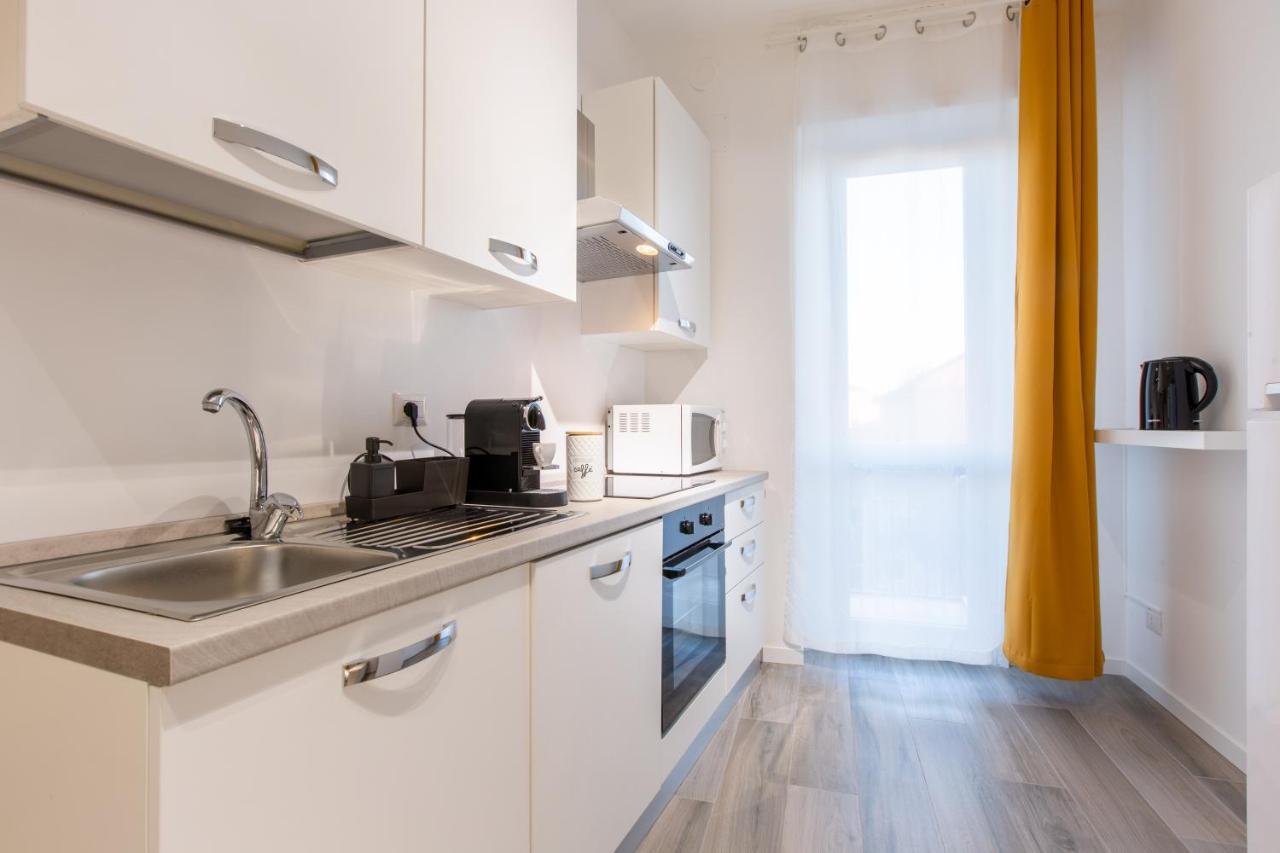 Milano City Apartments - Stylish House Free Wifi-Parking-Airport Zewnętrze zdjęcie